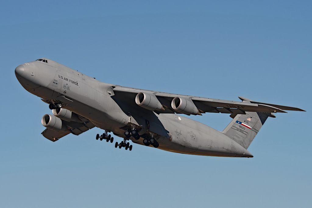 LOCKHEED C-5 Super Galaxy (86-0023)