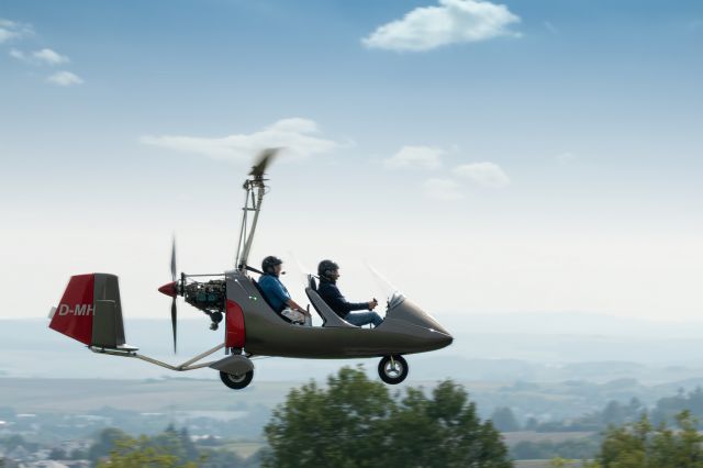 D-MHTN — - Autogyro für 2 Personen.