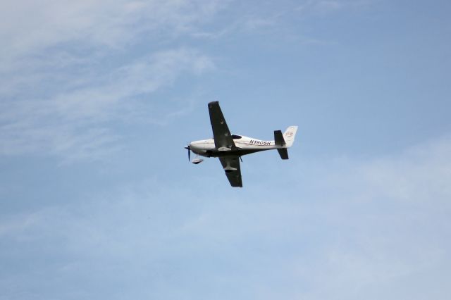 Cirrus SR-22 (N190SR)