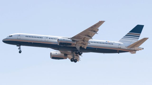 Boeing 757-200 (EC-ISY)