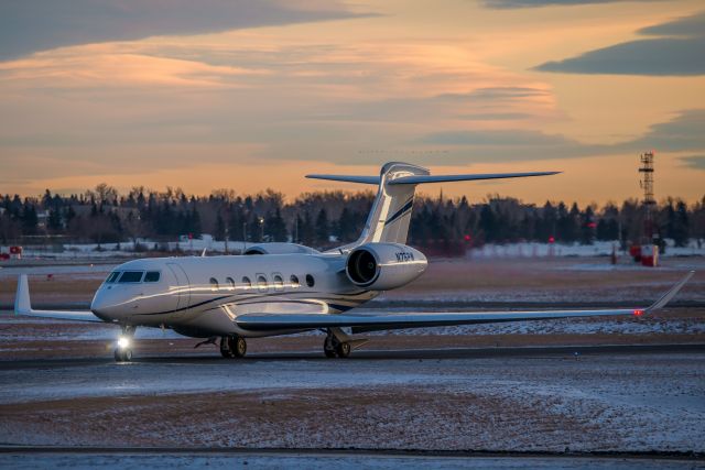 GULFSTREAM AEROSPACE G-7 Gulfstream G600 (N76PW)
