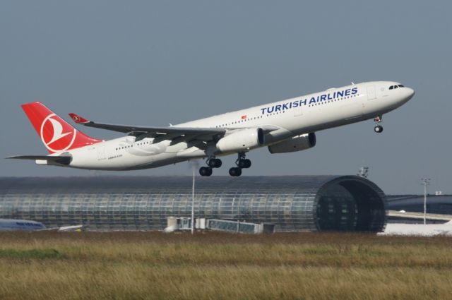 Airbus A330-300 (TC-JNI)