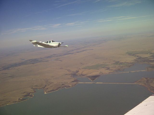 Beechcraft 35 Bonanza (N5165C)