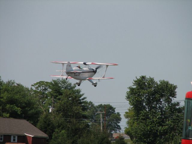 Piper PA-24 Comanche (N511P) - Leaving?  No he came back for a low approach.