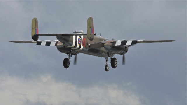 North American TB-25 Mitchell (N88972) - Historic Flight Foundations B25-D Mitchell bomber "Grumpy" on final to runway 16R on 4/8/13. (Ser#43-3318).