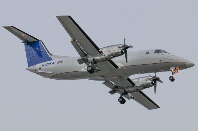 Embraer EMB-120 Brasilia (N229SW)