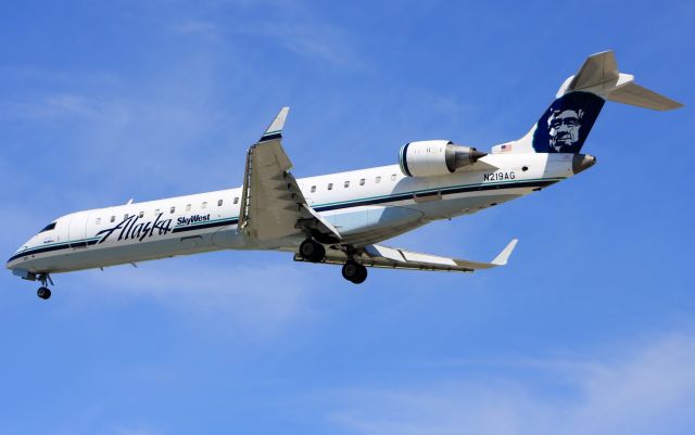 Canadair Regional Jet CRJ-700 (N219AG)