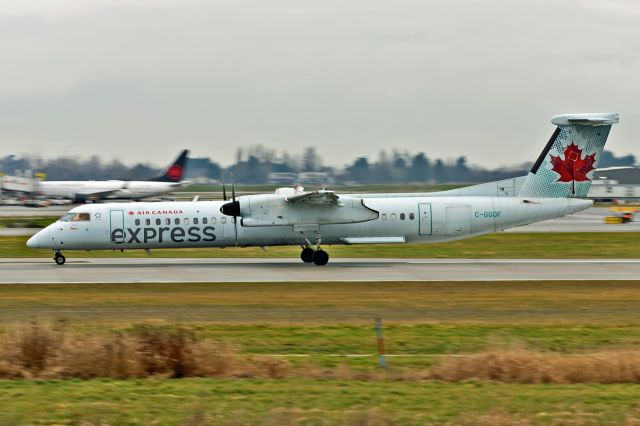 de Havilland Dash 8-400 (C-GGOF)