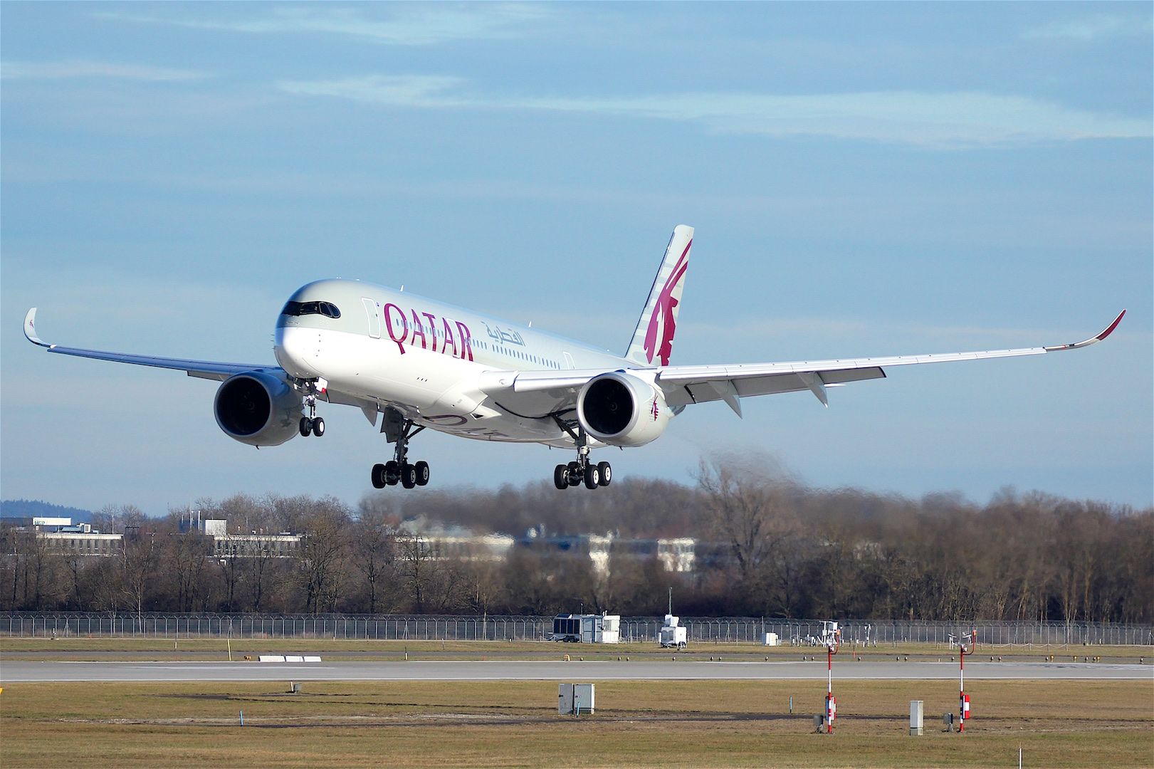 Airbus A330-300 (A7-ALG)