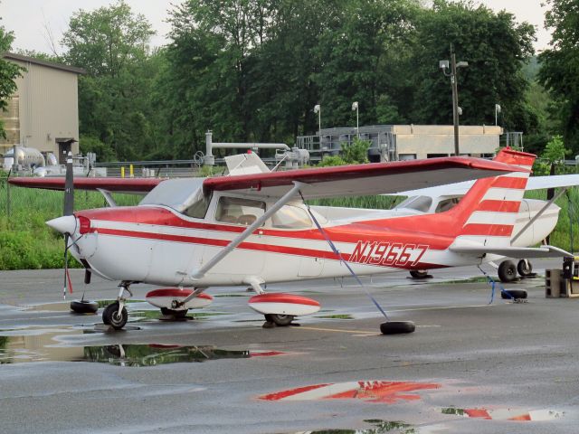 Cessna 152 (N19667)