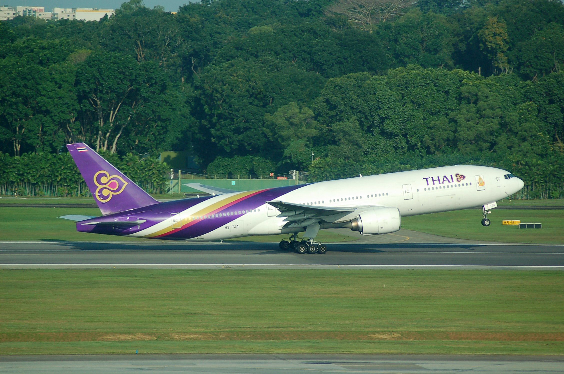 Boeing 777 (HS-TJA)