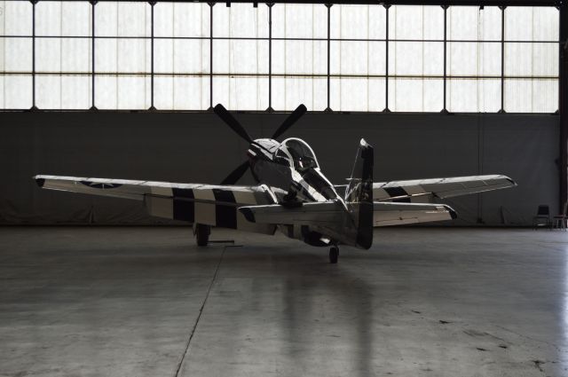 North American P-51 Mustang (NL51HY) - Quick Silver