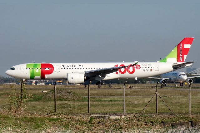 Airbus A330-300 (CS-TUI)