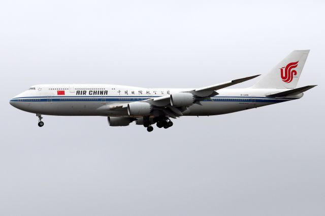 Boeing 747-400 (B-2486) - 'Air China 981 arriving from Beijing Capital International Airport, China