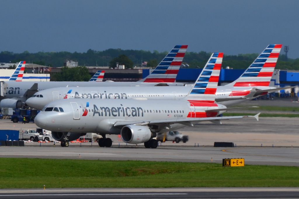 Airbus A319 (N733UW) - Busy afternoon at American's hub at KCLT - 4/13/19