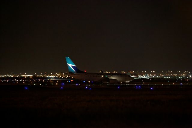 — — - Getting ready for take-off - CYYZ