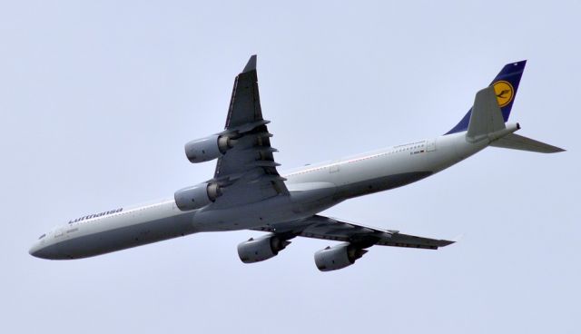 Airbus A340-600 (D-AIHI)