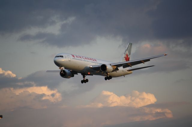 BOEING 767-300 (C-FCAE) - Landing At Lester B. Pearson Intl Airport,Toronto,Canada CYYZ/YYZ June14,2009