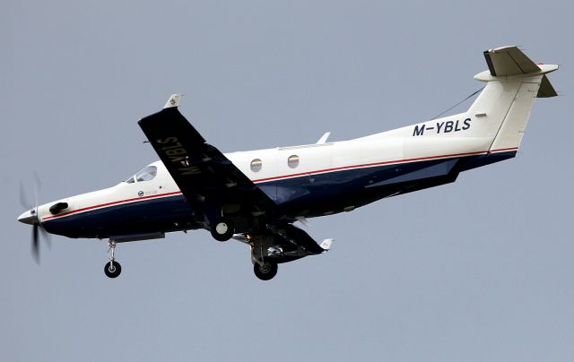 Pilatus PC-12 (M-YBLS)