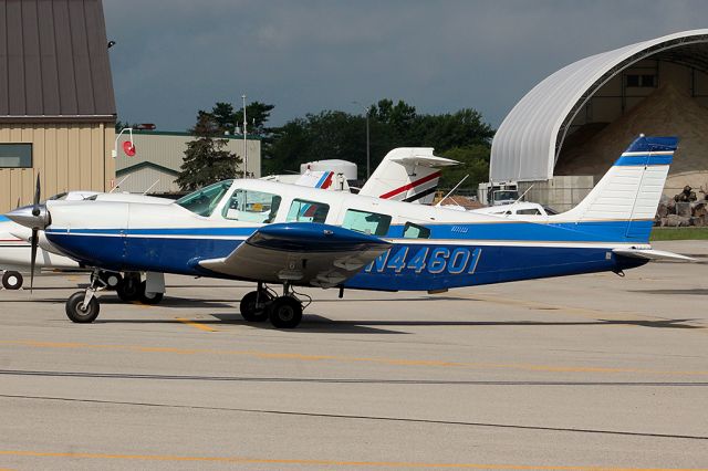 Piper Saratoga (N44601)