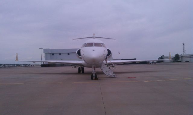 Bombardier Global Express (N381GX) - Global Express