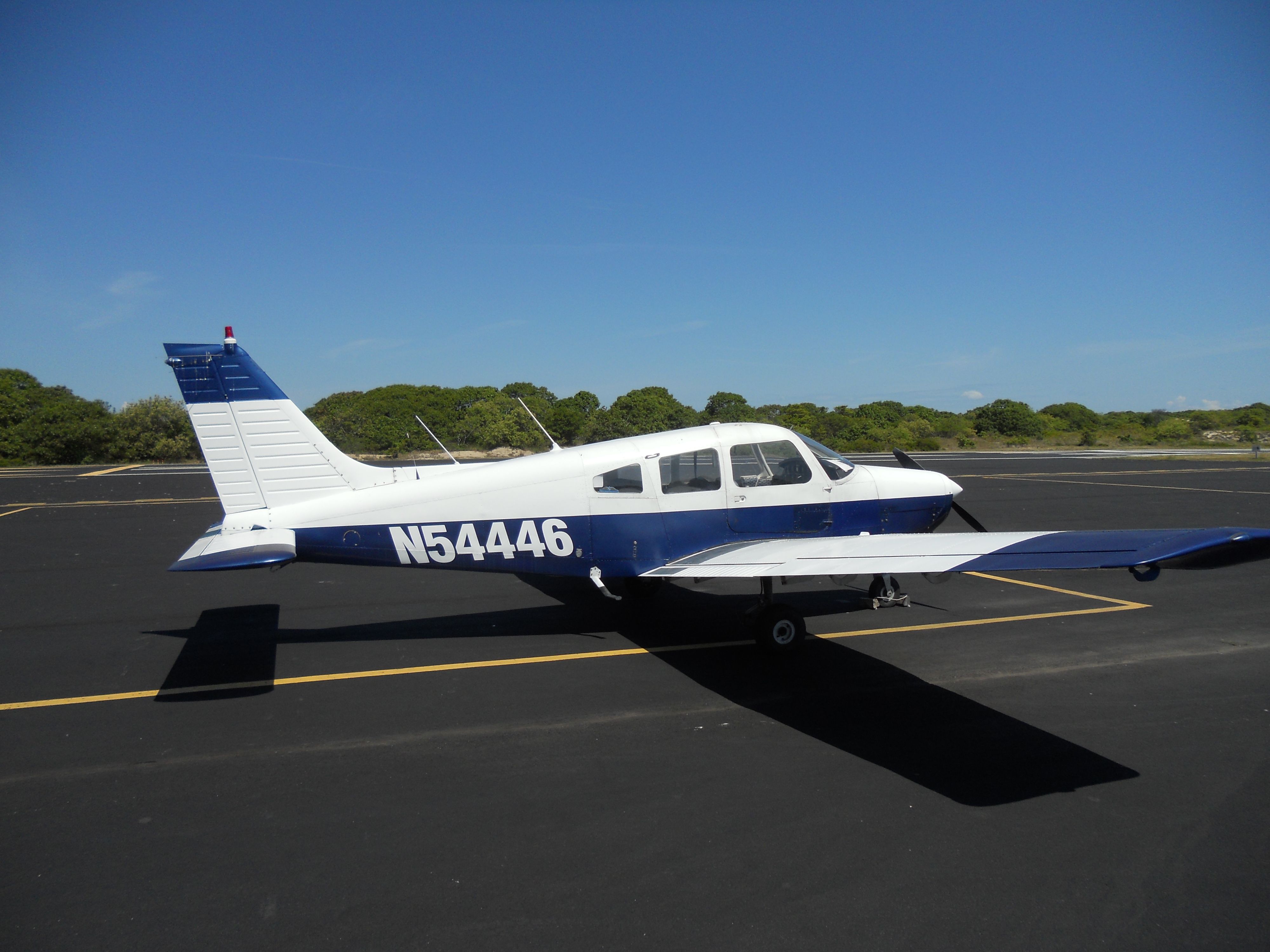 Piper Cherokee (N54446)