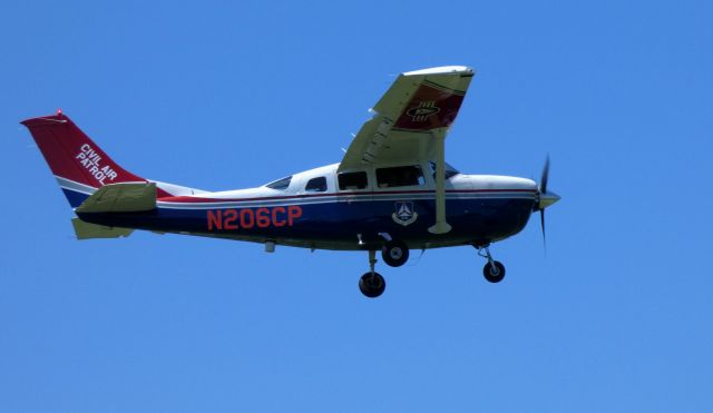 Cessna 206 Stationair (N206CP) - On final is this 2005 Cessna 206H Stationair in the Summer of 2019.