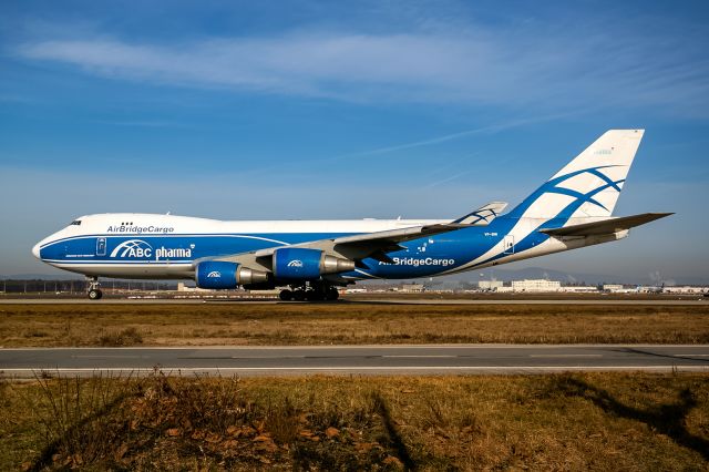 Boeing 747-400 (VP-BIM)