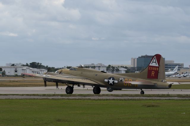 Boeing B-17 Flying Fortress (AEH93012)