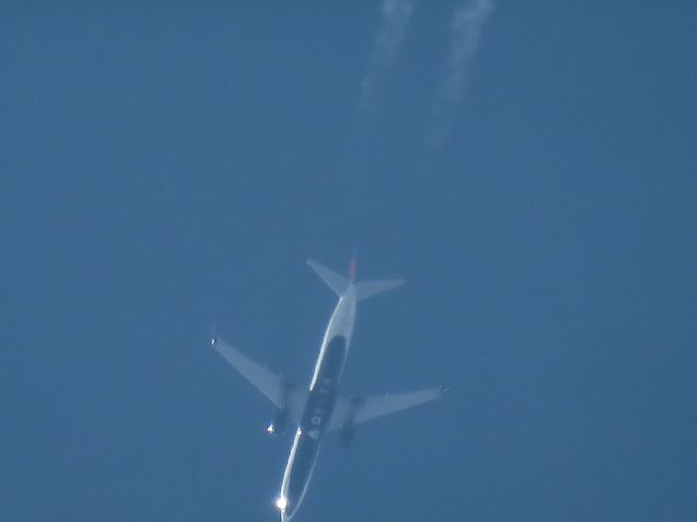 Boeing 737-900 (N926DZ)
