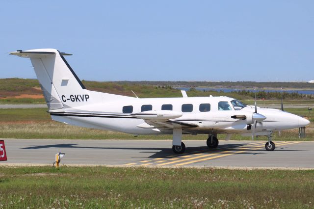 Piper Cheyenne 3 (C-GKVP) - Lorsqu’il passait sur Alpha à CYGR en provenance CDA4