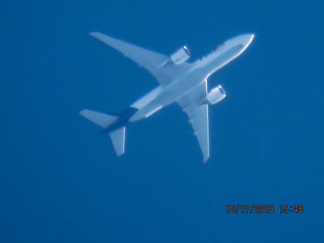 BOEING 777-200LR (N862FD)