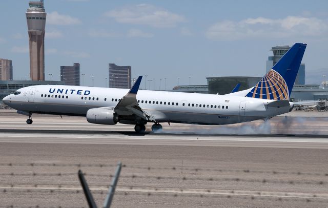 Boeing 737-900 (N68821) - This aircraft is the 8,000th 737 built!