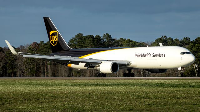 BOEING 767-300 (N323UP) - UPS 712 Heavy arriving ahead of some of the weather that would come over the coming days after this photo!