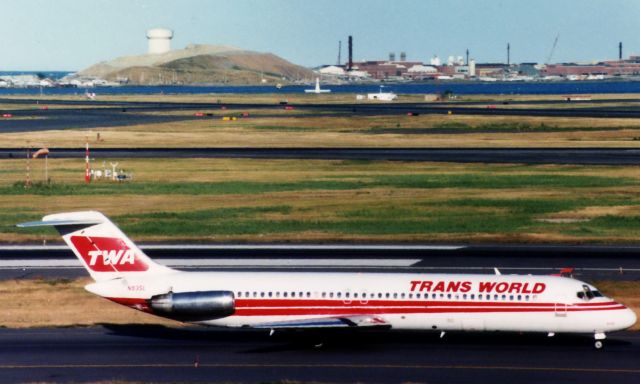 McDonnell Douglas DC-9-40 (N935L) - From 7/30/97. 