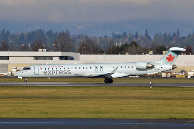 Canadair Regional Jet CRJ-900 (C-GJAZ)