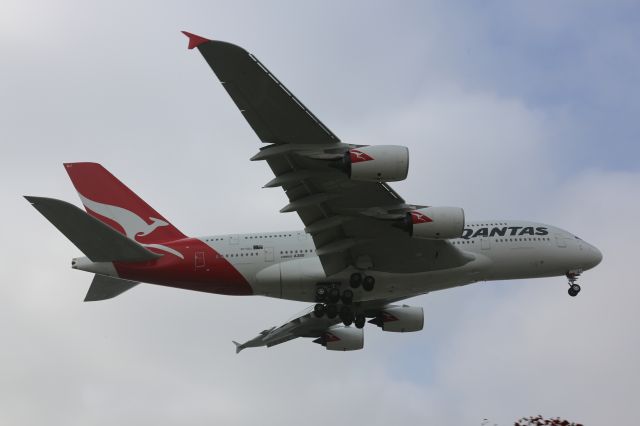 Airbus A380-800 (VH-OQJ)