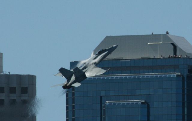 — — - Red Bull Air Race Perth RAAF display. 2008