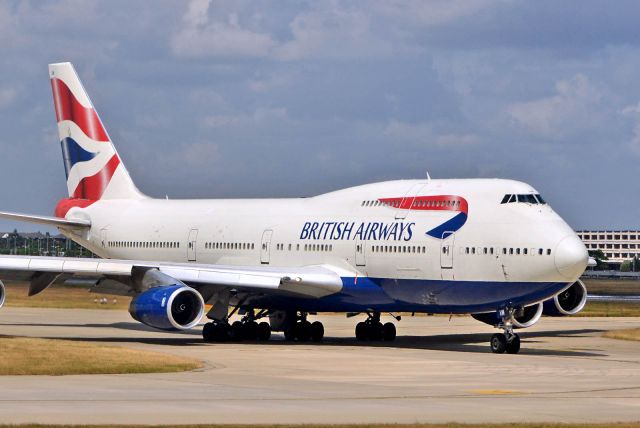 Boeing 747-400 (G-CIVN)