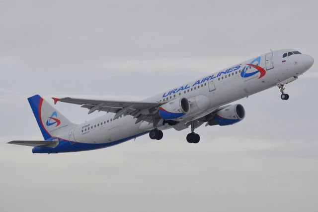 Airbus A321 (VP-BVP)