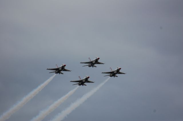 Lockheed F-16 Fighting Falcon — - Thunderbirds at DYS.