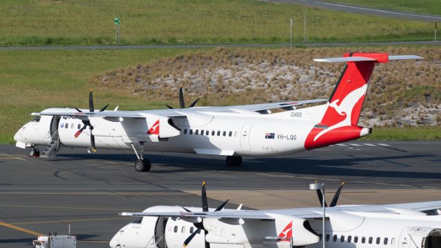 de Havilland Dash 8-400 (VH-LQG)