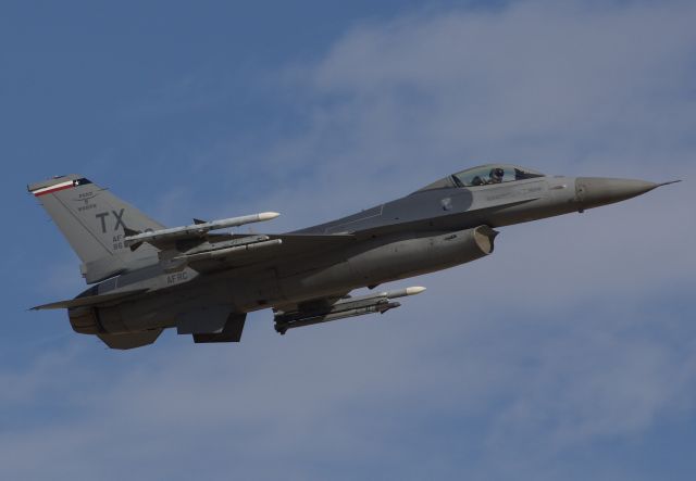 Lockheed F-16 Fighting Falcon (86-0229) - A member of the 457th Fighter Squadron arriving low in the pattern to NAS/JRB Fort Worth, from a local sortie (Please view in "full" for highest image quality)