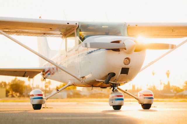 Cessna Skyhawk (N126TW)