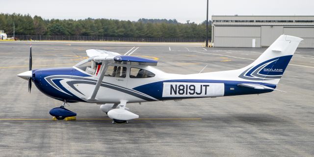 Cessna Skylane (N819JT)