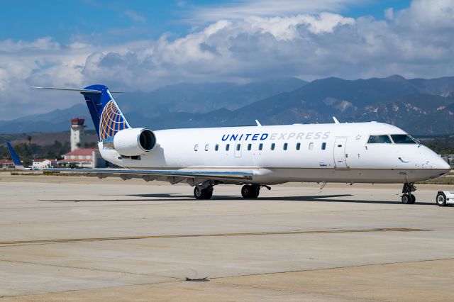 Canadair Regional Jet CRJ-200 (N906EV)