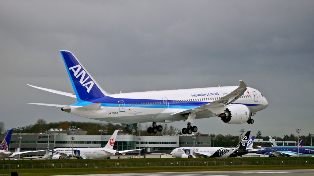 Boeing 787-8 (JA835A) - BOE140 on final to Rwy 16R to complete its maiden flight on 11/20/14. (ln 243 / cn 34525).