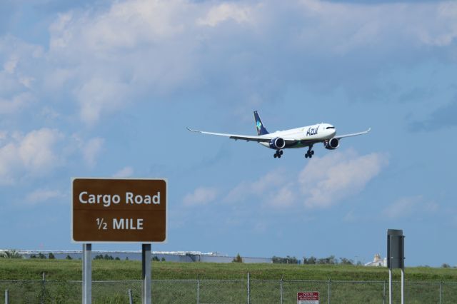 Airbus A330-900 (PR-ANZ) - 9/10/23  inbound Rwy 17L