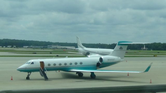 N5655T — - A JM Aviation Holdings Gulfstream G550 parked at RDU.