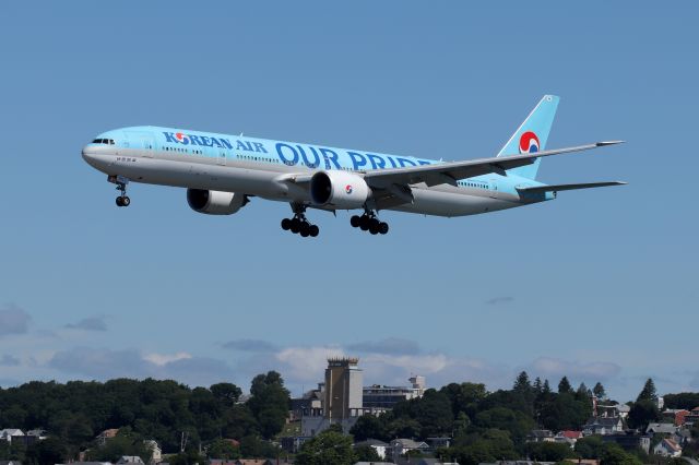 BOEING 777-300 (HL7203) - 'Koreanair 091' arriving from Seoul Incheon International Airport